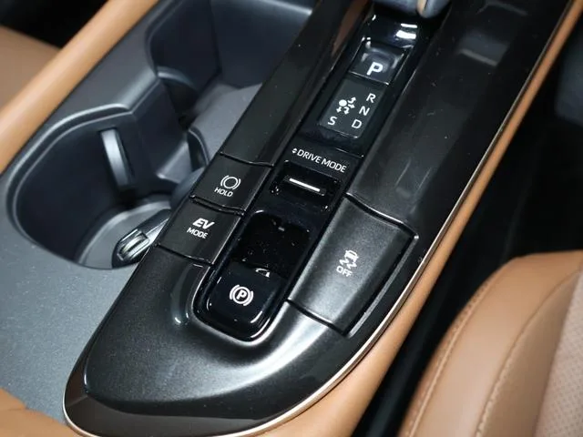 Toyota CROWN ESTATE Z 2025 — миниатюра 5