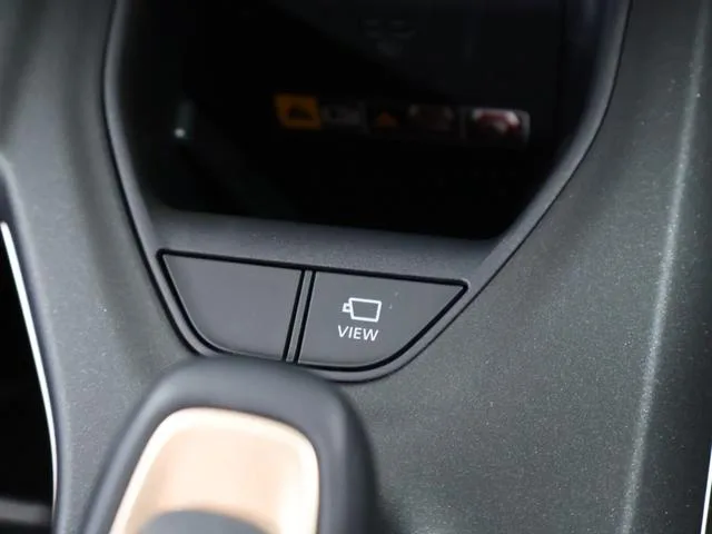 Toyota CROWN CROSSOVER G ADVANCED LEATHER PACKAGE 2023 — миниатюра 3