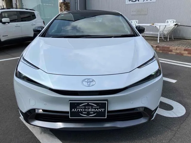 Toyota PRIUS Z 2023 — миниатюра 4