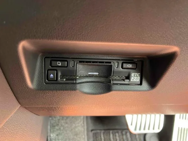 Toyota ALPHARD HYBRID Z 2024 — миниатюра 3