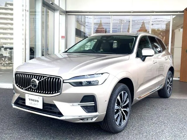 Volvo XC60 ULTRA B5 AWD 2024 — фото 1, купить с доставкой в Москву