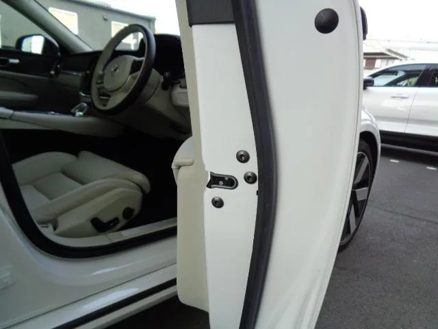 Volvo V60 ULTRA T6 AWD PLUGIN HYBRID 2025 — миниатюра 5