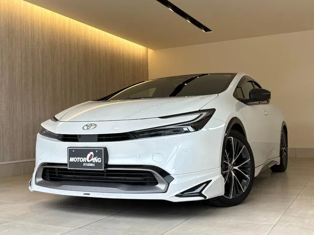 Toyota PRIUS Z 2024 — фото 1, купить с доставкой в Москву