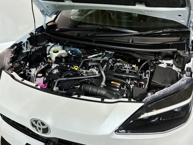Toyota YARIS CROSS HYBRID Z 2026 — миниатюра 4