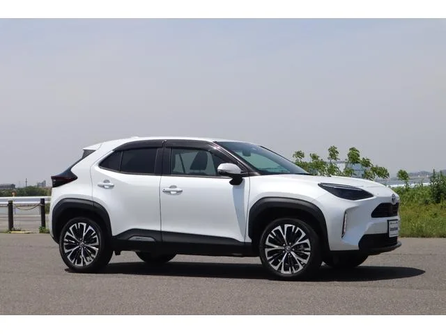 Toyota YARIS CROSS HYBRID Z 2023 — миниатюра 5