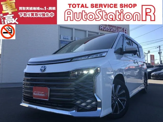 Toyota VOXY HYBRID S-Z 2023 — фото 1, купить с доставкой в Москву
