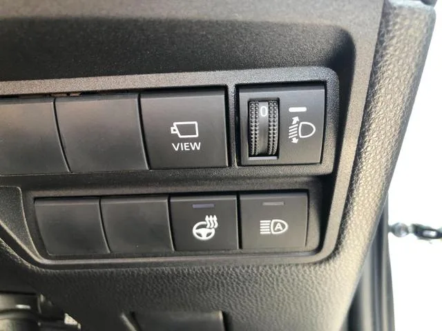 Toyota YARIS CROSS HYBRID Z 2025 — миниатюра 4