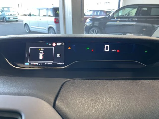 Nissan SERENA E-POWER HIGHWAY STAR V 2022 — миниатюра 5