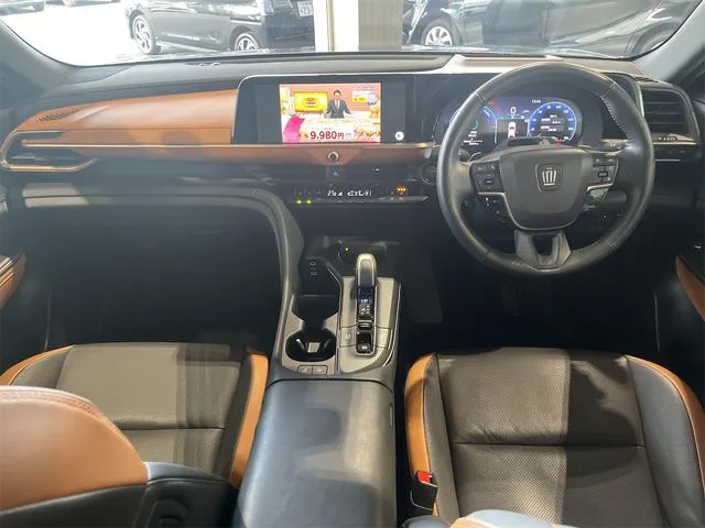 Toyota CROWN CROSSOVER RS ADVANCED 2023 — миниатюра 3