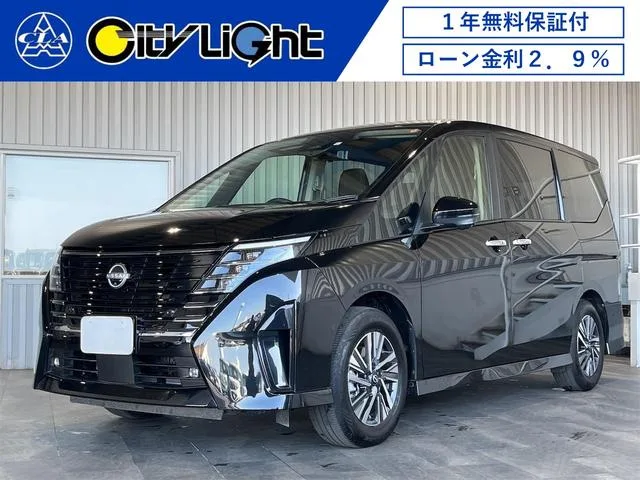 Nissan SERENA E-POWER HIGHWAY STAR V 2023 — фото 1, купить с доставкой в Москву