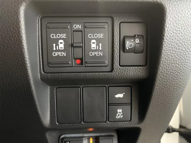 Honda STEPWAGON E:HEV SPADA 2022 — миниатюра 5