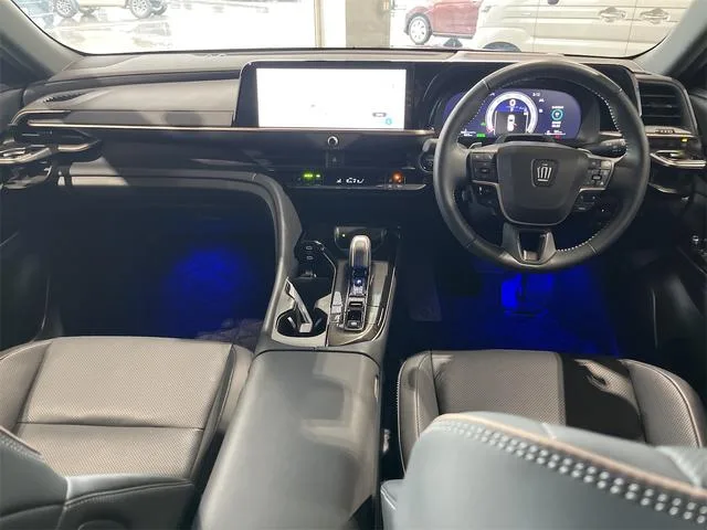 Toyota CROWN ESTATE Z 2025 — миниатюра 3