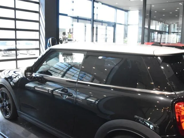 MINI MINI COOPER S CLASSIC TRIM 2023 — миниатюра 5