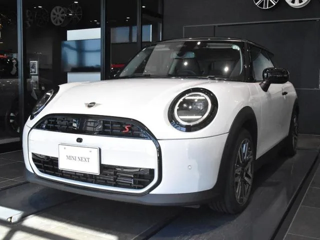 MINI MINI COOPER S CLASSIC TRIM 2024 — миниатюра 2