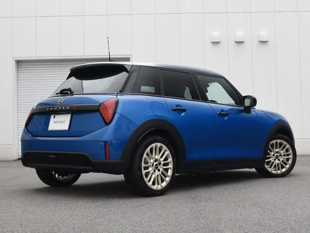 MINI MINI COOPER S FAVOURED TRIM 2025 — миниатюра 2