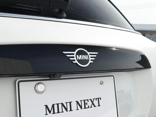 MINI MINI COOPER PREMIUM PLUS PACKAGE CLASSIC TRIM 2023 — миниатюра 4