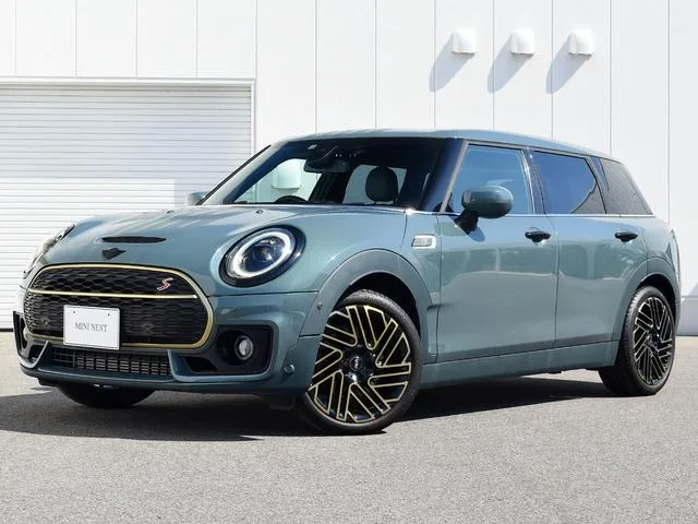 MINI MINI COOPER S CLUBMAN UNTOLD EDITION 2023 — фото 1, купить с доставкой в Москву