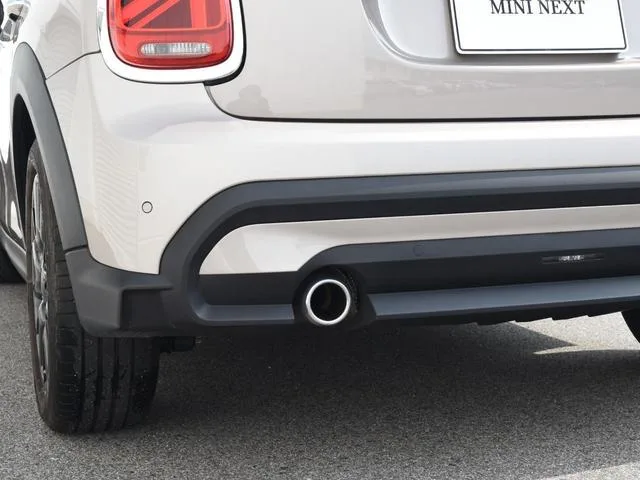 MINI MINI COOPER D PREMIUM PLUS PACKAGE CLASSIC TRIM 2023 — миниатюра 4