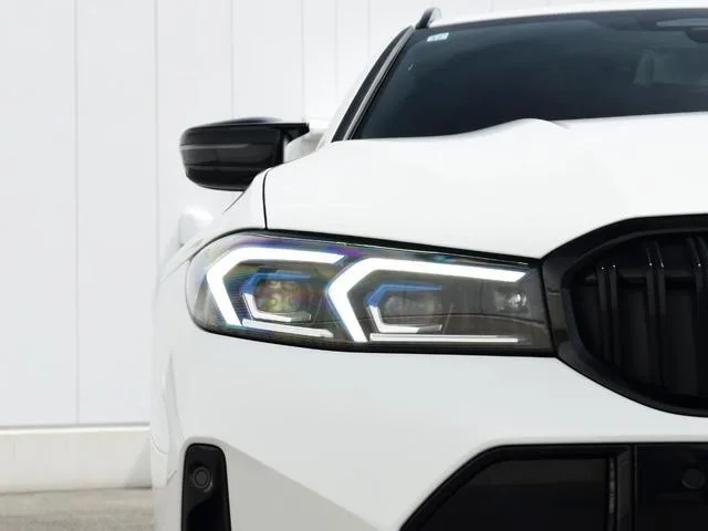 BMW 3 Series 320D X DRIVE TOURING M-SPORT 2023 — миниатюра 3