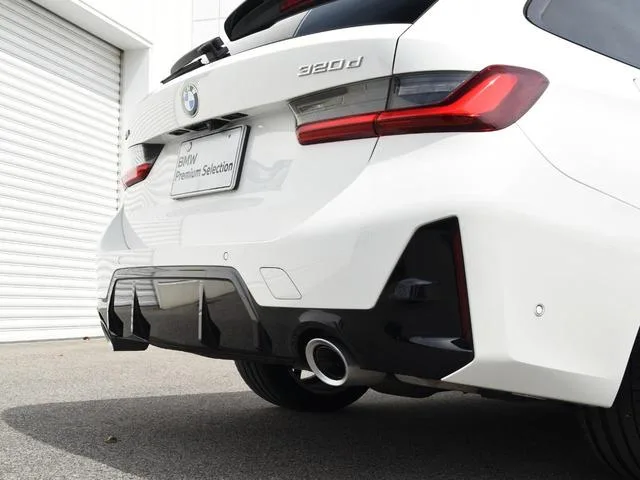 BMW 3 Series 320D X DRIVE TOURING M-SPORT 2023 — миниатюра 4
