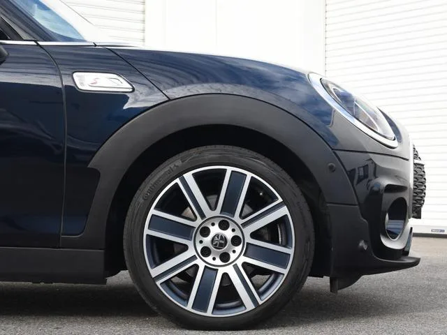 MINI MINI COOPER SD CLUBMAN MINI YOURS TRIM 2023 — миниатюра 5