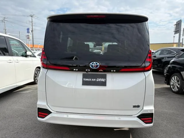 Toyota NOAH HYBRID S-Z 2024 — миниатюра 3