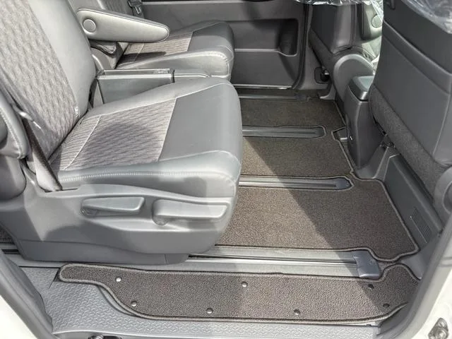 Toyota NOAH HYBRID S-Z 2024 — миниатюра 4