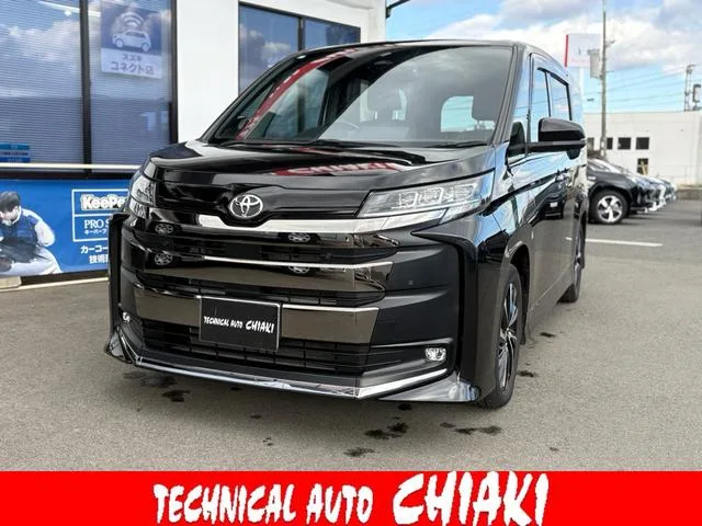 Toyota NOAH S-Z 2023 — фото 1, купить с доставкой в Москву