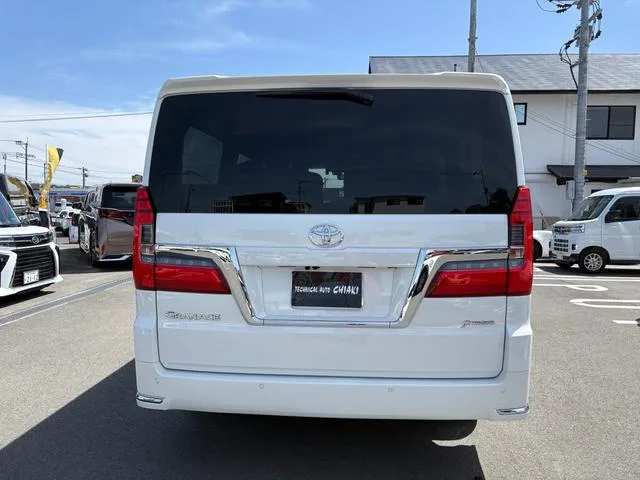 Toyota GRANACE PREMIUM 2024 — миниатюра 4