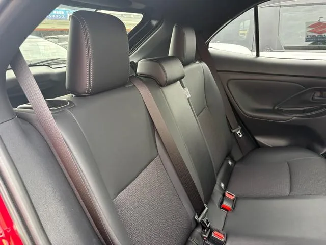 Toyota YARIS CROSS HYBRID Z 2024 — миниатюра 5