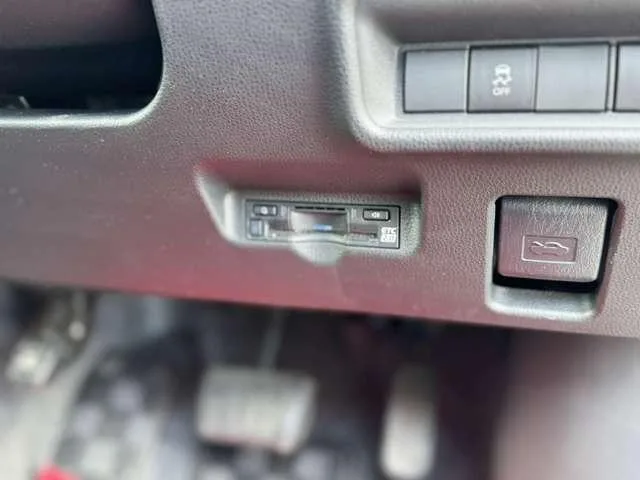 Toyota SIENTA HYBRID Z 2022 — миниатюра 5