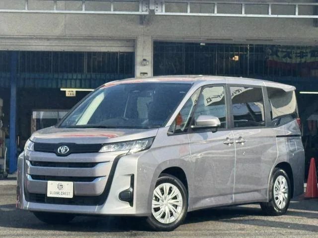 Toyota NOAH X 2025 — фото 1, купить с доставкой в Москву