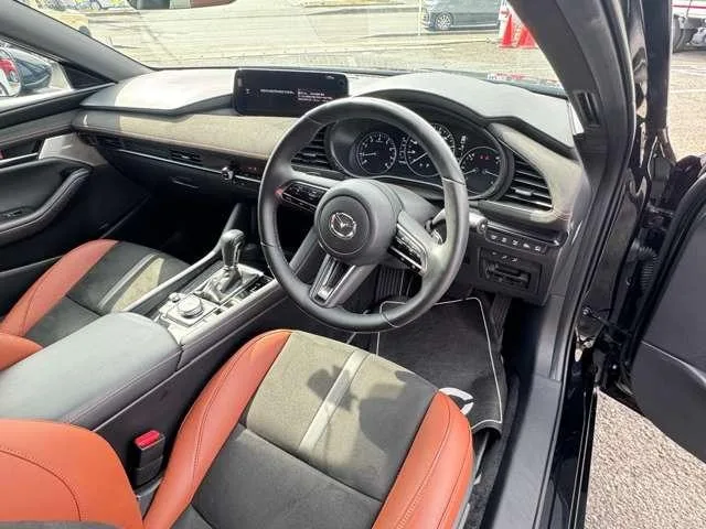 Mazda MAZDA3 FASTBACK 20S RETRO SPORTS EDITION 2025 — миниатюра 4