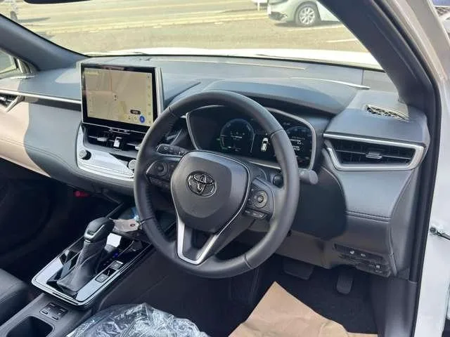 Toyota CorollaCross HYBRID Z 2026 — миниатюра 4