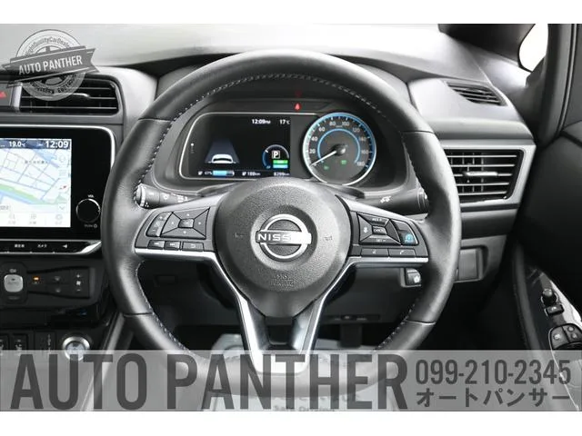 Nissan Leaf X V SELECTION 90TH ANNIVERSARY 2025 — миниатюра 3