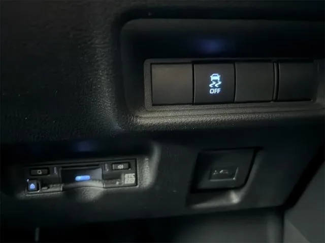 Toyota SIENTA HYBRID Z 2023 — миниатюра 3