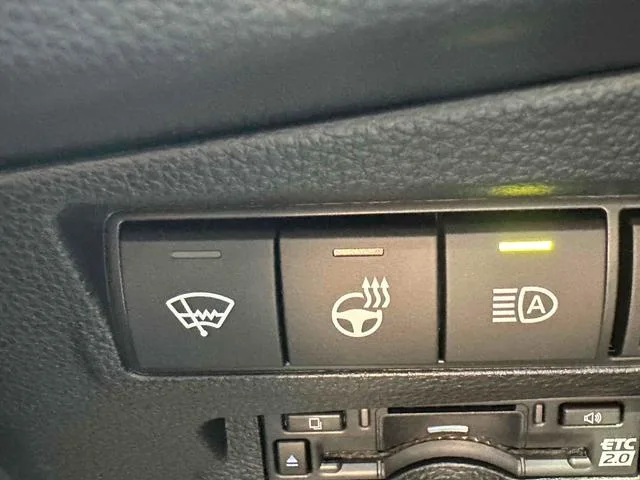 Toyota COROLLA CROSS HYBRID Z 2024 — миниатюра 3