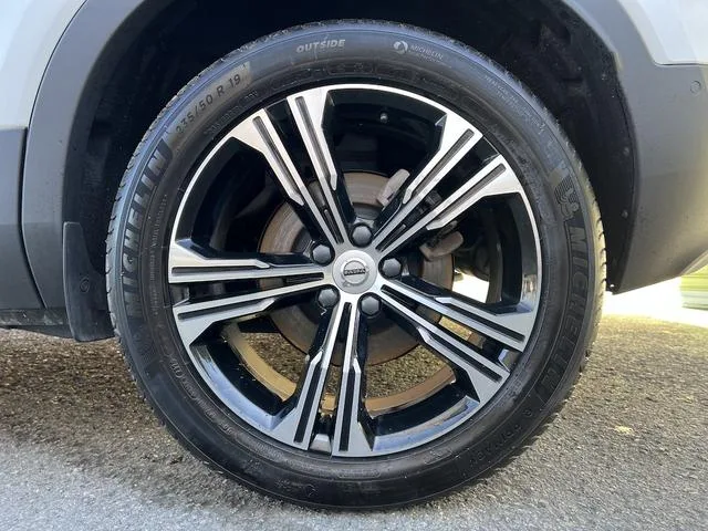 Volvo XC40 B4 AWD INSCRIPTION 2022 — миниатюра 4