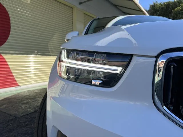 Volvo XC40 B4 AWD INSCRIPTION 2022 — миниатюра 5