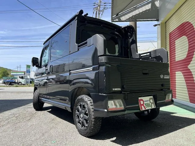 Daihatsu ATRAI ATRAI DECKVAN 2024 — миниатюра 3