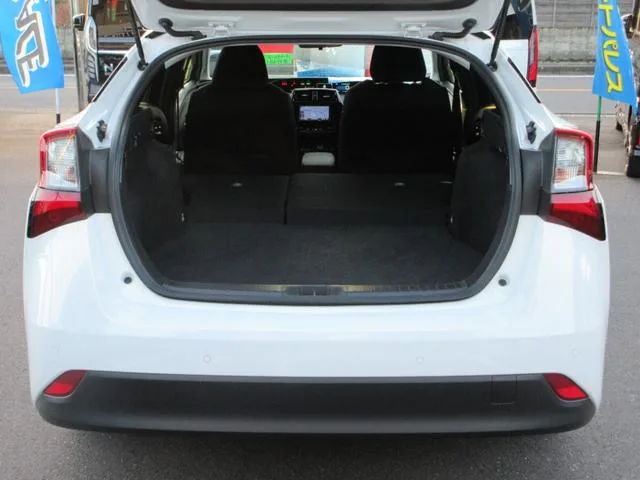 Toyota Prius S 2022 — миниатюра 5