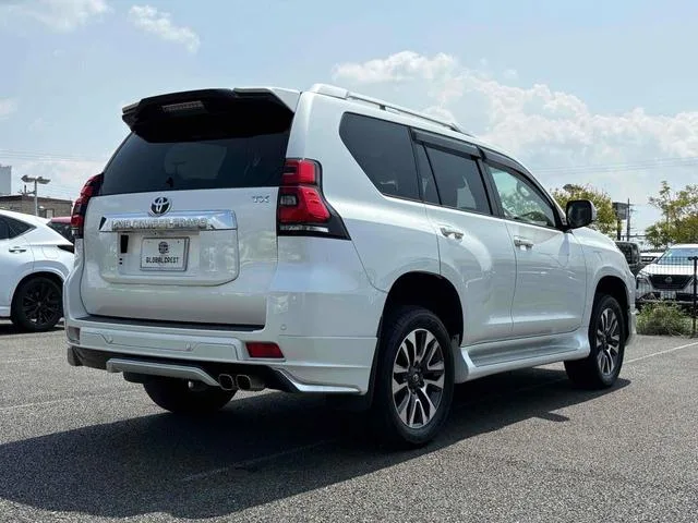 Toyota Land Cruiser Prado TX 2022 — миниатюра 3