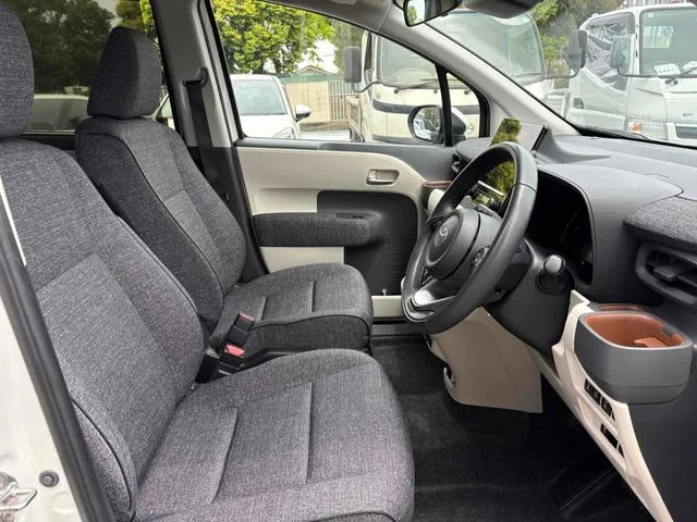 Toyota SIENTA HYBRID Z 2023 — миниатюра 4