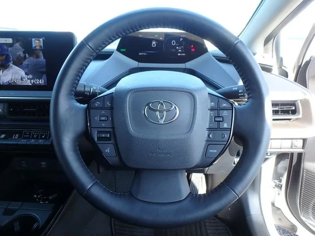 Toyota PRIUS Z 2023 — миниатюра 3