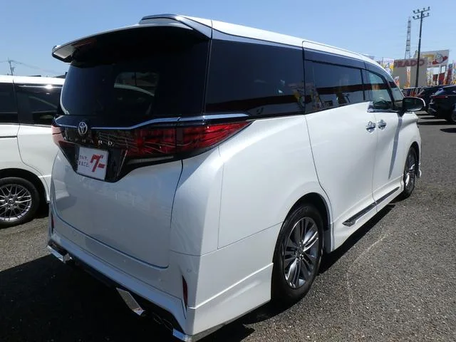Toyota Alphard Z 2024 — миниатюра 3