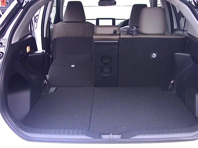 Toyota YARIS CROSS HYBRID Z 2025 — миниатюра 3