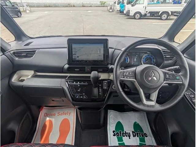 Mitsubishi DELICA MINI T PREMIUM 2023 — миниатюра 4