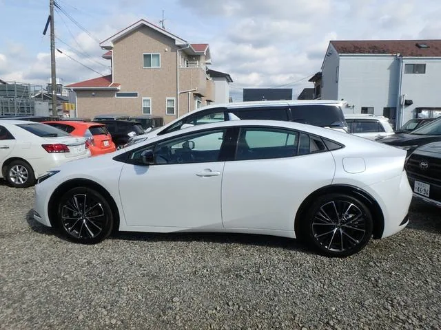 Toyota PRIUS Z 2025 — миниатюра 2