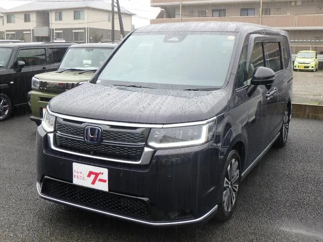 Honda STEPWAGON E:HEV SPADA PREMIUM LINE 2025 — фото 1, купить с доставкой в Москву