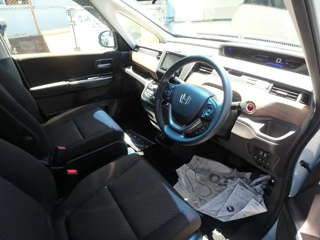 Honda FREED HYBRID HYBRID G 2023 — миниатюра 4